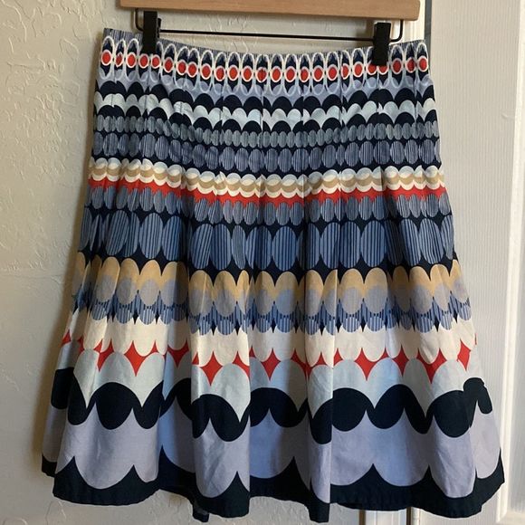 LOFT Pleaded Multicolor knee length Skirt Size 4 - Picture 1 of 10